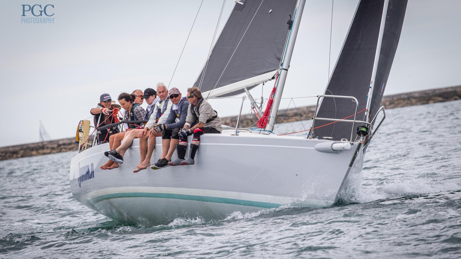 RC1000 boat racing upwind