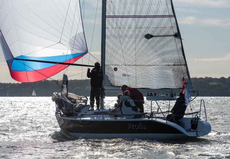 Quarter Ton boat with Ullman Sails